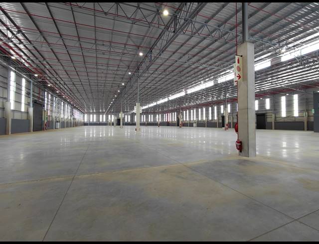 12,619M² WAREHOUSE TO LET IN WITFONTEIN
